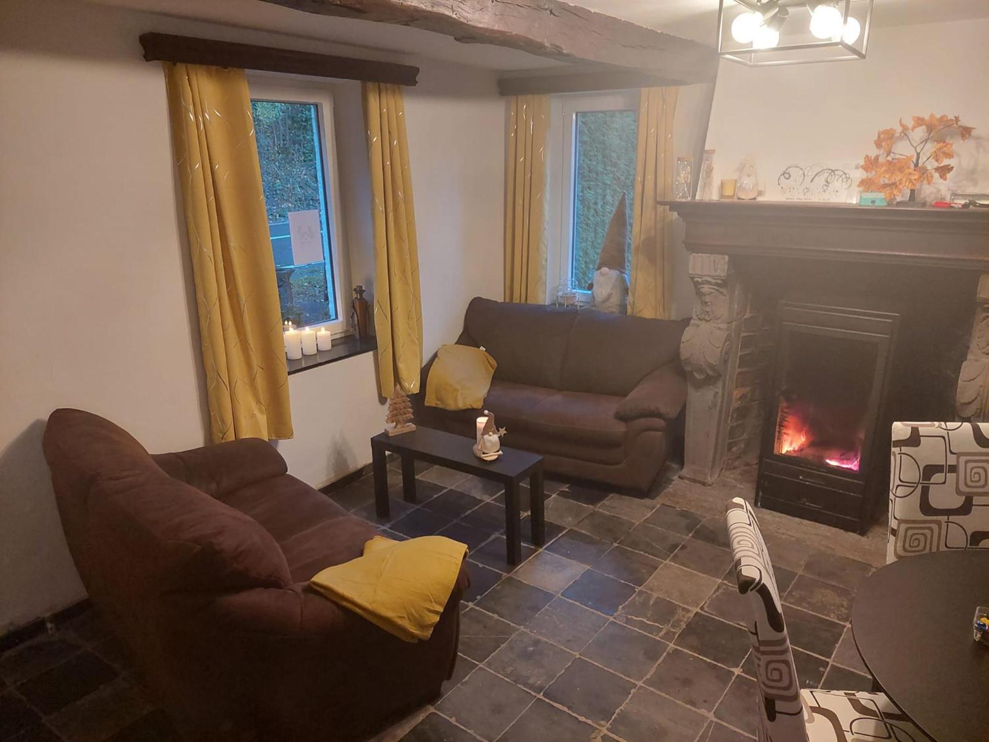 Au Doux Chardon Bed & Breakfast Durbuy Dış mekan fotoğraf
