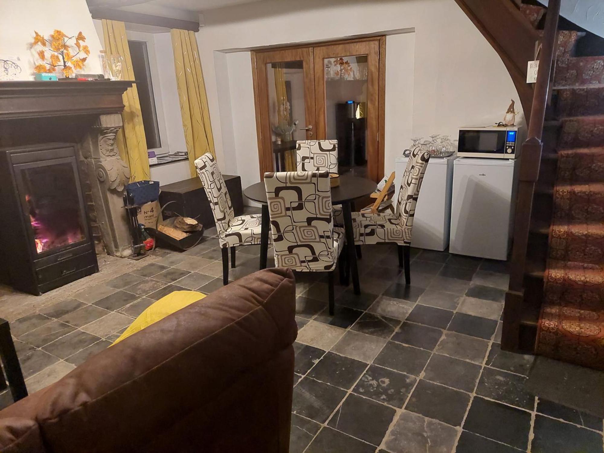 Au Doux Chardon Bed & Breakfast Durbuy Dış mekan fotoğraf
