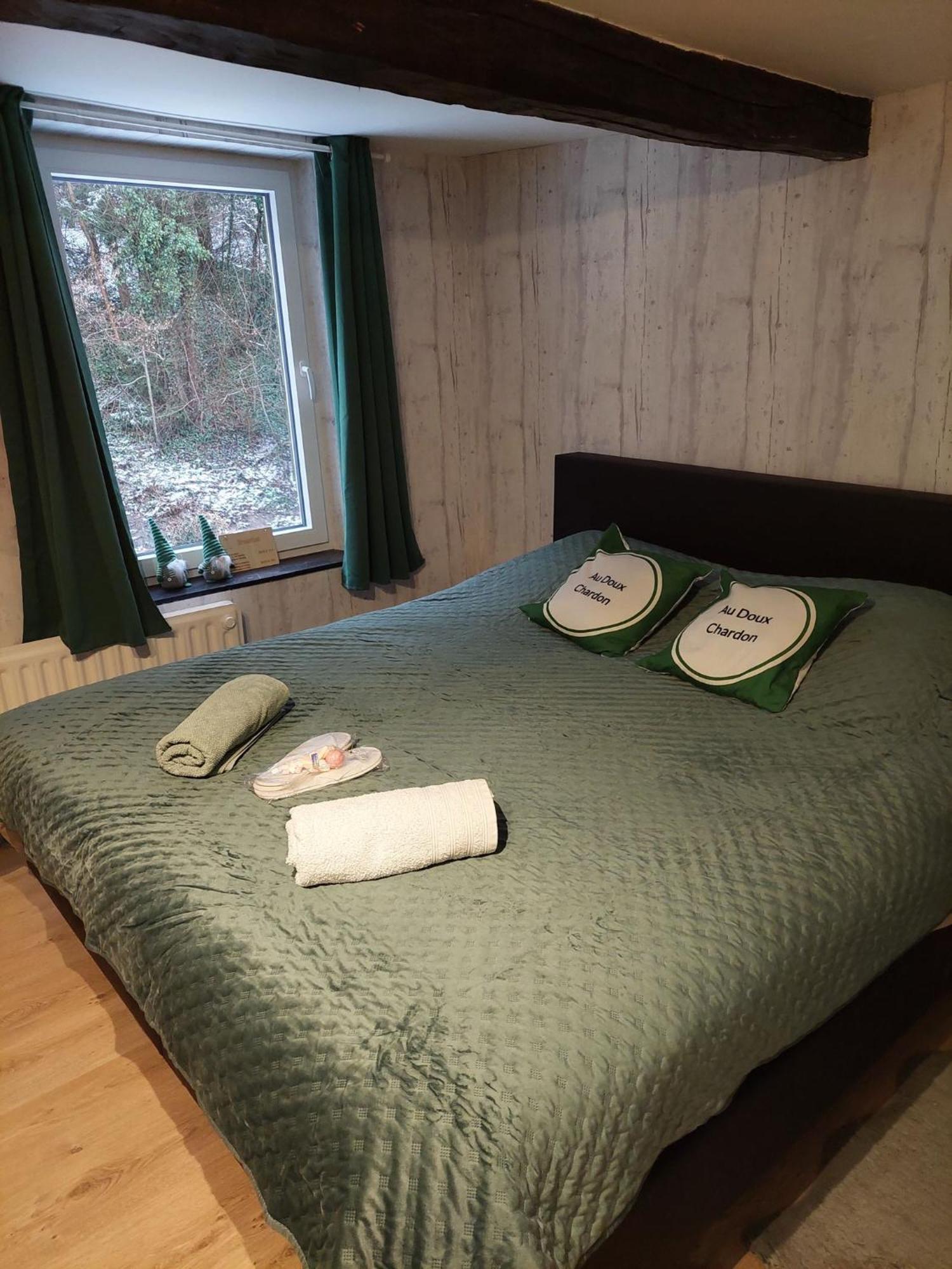 Au Doux Chardon Bed & Breakfast Durbuy Dış mekan fotoğraf